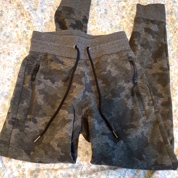 Grey camo joggers - Picture 2 of 2